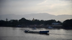 ရွှေတြိဂံဒေသရောက် မြန်မာအလုပ်သမားတွေနေထိုင်ခွင့်စာအုပ်ကို စမတ်ကတ်နဲ့ အစားထိုးမည်
 ရွှေတြိဂံဒေသရောက် မြန်မာအလုပ်သမားတွေနေထိုင်ခွင့်စာအုပ်ကို စမတ်ကတ်နဲ့ အစားထိုးမည်