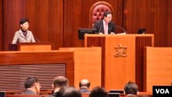 香港特首林鄭月娥出席立法會質詢。(美國之音湯惠芸攝)
