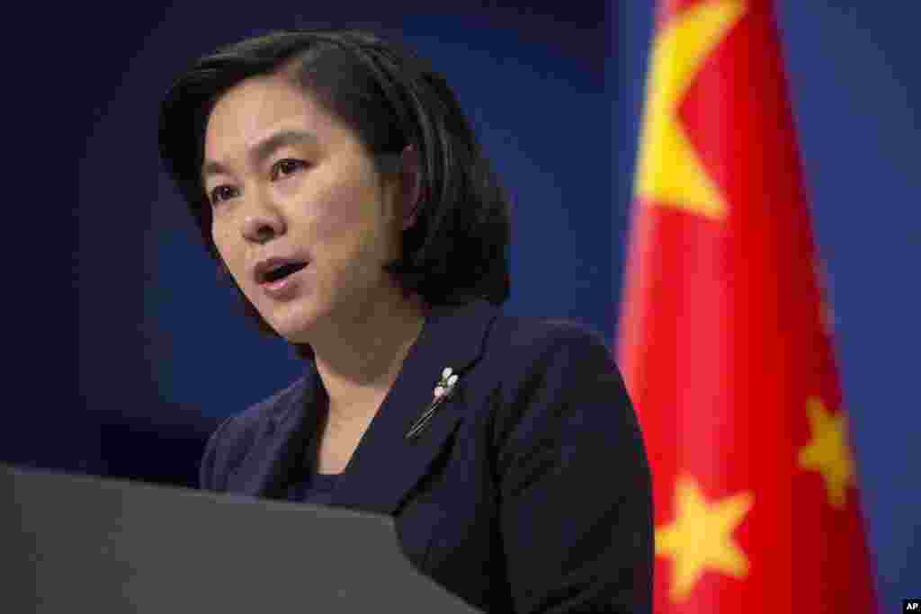 中国外交部发言人华春莹在记者会上 (2016年1月6日) 。在圣普同台湾断交后, 华春莹说:欢迎圣普回到一个中国原则的正确轨道上来。一个中国原则涉及中国的核心利益和13亿多中国人民的感情,也是中国同世界各国保持和发展友好合作关系的前提和政治基础。 坚持一个中国原则是国际社会民心所向,大势所趋。中国愿在和平共处五项原则和一个中国原则基础上同各国发展友好合作关系。