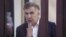Колишній президент Грузії Міхеїл Саакашвілі, заочно засуджений за зловживання владою під час свого президентства та заарештований після повернення з вигнання, під час судового засідання в Тбілісі, Грузія, четвер, 2 грудня 2021 року.