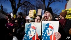 Протест проти імміграційного указу Дональда Трампа біля Білого дому у Вашингтоні, 4 лютого 2017 року.
