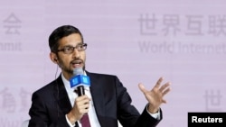 谷歌CEO皮查伊在中国乌镇出席第四届世界互联网大会时讲话。(2017年12月3日)