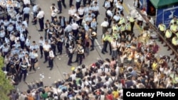 香港警方清场七 一学界预演占中(博讯图片)