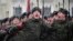 Ілюстративне фото: російські солдати під час репетиції військового параду до Дня Перемоги на Дворцовій площі у Санкт-Петербурзі, 25 квітня 2024 р. (Фото: AP Photo/Dmitri Lovetsky)