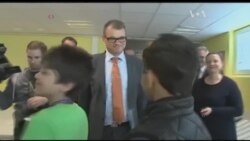 Прем’єр-міністр Фінляндії віддав свій будинок для потреб біженців. Відео Прем’єр-міністр Фінляндії віддав свій будинок для потреб біженців. Відео