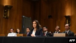 Номінантка на посаду постійної представниці США в ООН Еліз Стефаник під час виступу на Комітеті із закордонних справ Сенату, Капітолій, Вашингтон, 21 січня 2025 р. Фото: SAUL LOEB/AFP
