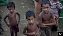 ရိုဟင်ဂျာကလေးငယ်တွေ