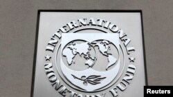 国际货币基金组织(IMF)发布的《世界经济展望》中有专门章节讨论全球技术传播