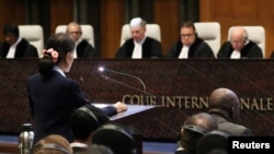 မှတ်တမ်းဓာတ်ပုံ - ICJ မှာ ဒေါ်အောင်ဆန်းစုကြည် တက်ရောက် လျှောက်လဲ။