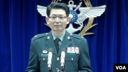 台湾国防部军事发言人罗绍和(美国之音黄耀毅拍摄)