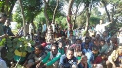 ባህር ዳር፡ ካብ ቤንሻንጉል ጉምዝ ዝተመዛበሉ ዜጋታት ሓገዝ መንግስቲ ኣይረኸብናን ክብሉ ቕሬታኦም ይገልጹ ባህር ዳር፡ ካብ ቤንሻንጉል ጉምዝ ዝተመዛበሉ ዜጋታት ሓገዝ መንግስቲ ኣይረኸብናን ክብሉ ቕሬታኦም ይገልጹ