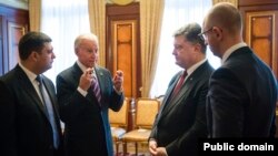 Фото з веб-сайту президента України. Грудень, 2015 рік