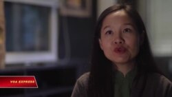 Cô ca sĩ Hà Nội cất tiếng giữa xiềng xích của chính quyền Cô ca sĩ Hà Nội cất tiếng giữa xiềng xích của chính quyền