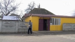 Як місцева влада села Подільське неподалік Києва заохочує людей лишатись. Відео Як місцева влада села Подільське неподалік Києва заохочує людей лишатись. Відео