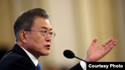 韩国总统文在寅2019年1月10日召集新年记者会(记者联合采访照片)