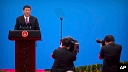 “一带一路”高峰论坛在北京郊外雁栖湖闭幕,中国国家主席习近平在新闻发布会上发表讲话(2019年4月27日)。