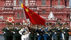 中国军队抵莫斯科参加红场阅兵,俄罗斯反应低调冷淡 中国军队抵莫斯科参加红场阅兵,俄罗斯反应低调冷淡