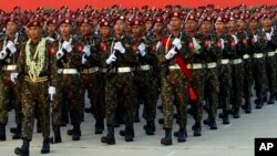 မှတ်တမ်းဓါတ်ပုံ- ၂၀၁၇ မတ်လတုန်းက ကျင်းပခဲ့တဲ့ ၇၂ နှစ်မြောက် တပ်မတော်နေ့အခမ်းအနား