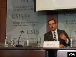 美国外交关系委员会中国研究资深研究员拉特纳(美国之音莉雅拍摄)