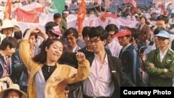 资料照片:1989年天安门广场上的学生。