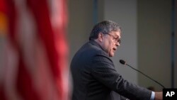 美国司法部长巴尔在华盛顿的美国智库“战略与国际问题研究中心发表有关中国的主题讲话。(2020年2月6日)