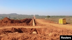 တရုတ်-မြန်မာ ဂက်စ်ပိုက်လိုင်းဆောက်လုပ်ရေးမြင်ကွင်း (၂၀၁၂ ဇန်နဝါရီလ)