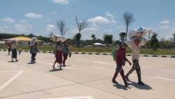 ထိုင်းပြန်ဝင်တဲ့ မြန်မာရွှေ့ပြောင်းလုပ်သားတွေ ကိုဗစ်စောင့်ကြည့်မယ် ထိုင်းပြန်ဝင်တဲ့ မြန်မာရွှေ့ပြောင်းလုပ်သားတွေ ကိုဗစ်စောင့်ကြည့်မယ်