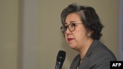 Yanghee Lee
