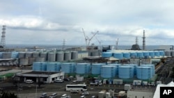 资料照 - 2023 年 2 月 22 日在日本东北部的福岛第一核电站,大约 1,000 个装有经过处理但仍具有放射性废水的巨型水箱中的一些。