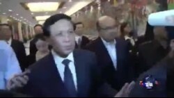 特使张业遂在马探望中国乘客家属 特使张业遂在马探望中国乘客家属