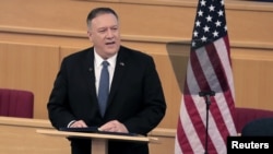 美国国务卿蓬佩奥在埃塞俄比亚首都亚的斯亚贝巴举行的联合国非洲经济委员会会议上讲话。(2020年2月19日)