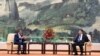 中国国家主席习近平在北京人大会堂会见到访的世卫组织总干事谭德塞。(2020年1月28日)