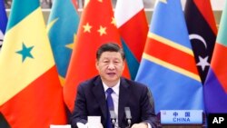 资料照片:中国领导人习近平2021年11月在中非合作论坛的一场会议开幕式上致辞。