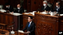 日本首相岸田文雄在东京的日本国会开幕日发表政策演讲。(2023年1月23日)