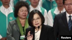 民进党总统候选人蔡英文(资料图)