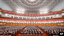 2022年10月16日中共在北京人民大会堂召开二十大,图为从主席台望去,会场座无虚席。-美联社照片。