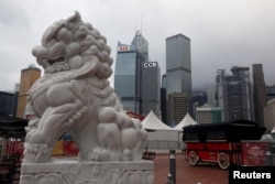 资料照:石狮子后面的香港金融区