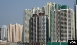 香港特首林郑月娥在上任一周年前夕公布6项房屋政策新措施。(美国之音汤惠芸)
