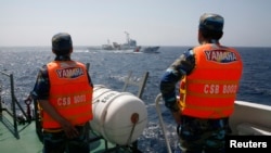 越南执法人员在南中国海监督中国海警船舰的行动(2014年5月16日)