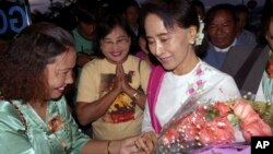 ၂၀၁၅ ဇွန်လတုန်းက ဒေါ်စုရဲ့ တရုတ်ခရီးစဉ်