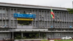 တပ်မတော်စီးပွားရေးလုပ်နေတဲ့ MEC နဲ့ ဦးပိုင်လိမိတက်သည် နိုင်ငံပိုင်မဟုတ် တပ်မတော်စီးပွားရေးလုပ်နေတဲ့ MEC နဲ့ ဦးပိုင်လိမိတက်သည် နိုင်ငံပိုင်မဟုတ်
