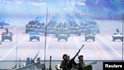 中国在9.3大阅兵上展示了国产现役武器装备,其中84%为首次公开亮相。