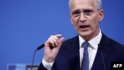 Генеральний Секретар НАТО Єнс Столтенберг під час пресконференції після зустрічі міністрів закордонних справ країн-членів альянсу у Брюсселі 3 квітня 2024 року. Фото AFP