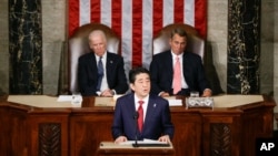 日本首相安倍晋三在美国国会对参众两院联席会议发表演说。(2015年4月29日)