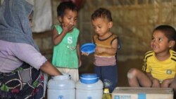 ရိုဟင်ဂျာ အတွက် ရိက္ခာထောက်ပံ့ကြေး လျှော့ဖို့ရှိကြောင်း တာဝန်ရှိသူ ပြော ရိုဟင်ဂျာ အတွက် ရိက္ခာထောက်ပံ့ကြေး လျှော့ဖို့ရှိကြောင်း တာဝန်ရှိသူ ပြော