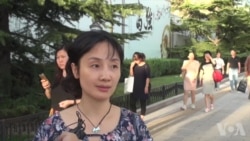 北京居民看中国驻吉使馆遇袭事件 北京居民看中国驻吉使馆遇袭事件