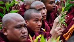 ရွှေဝါရောင်တော်လှန်ရေး ၉ နှစ်ပြည့် အထိမ်းအမှတ် ငြိမ်းချမ်းရေး ဆုတောင်းပွဲလုပ် ရွှေဝါရောင်တော်လှန်ရေး ၉ နှစ်ပြည့် အထိမ်းအမှတ် ငြိမ်းချမ်းရေး ဆုတောင်းပွဲလုပ်