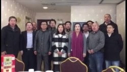 许艳和部分律师和公民在广州声援余文生 许艳和部分律师和公民在广州声援余文生