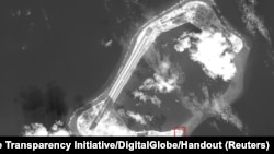 2017年2月22日公布的一张卫星图像显示如美国智库“战略与国际研究中心”(CSIS)的“亚洲海事透明倡议” (Asia Maritime Transparency Initiative)指出,在南中国海的人造岛永暑礁上看来有伸缩屋顶的水泥建筑物。