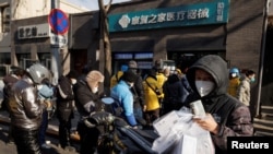 中国北京街头上的防疫措施依然严厉。(路透社2022年12月7日)